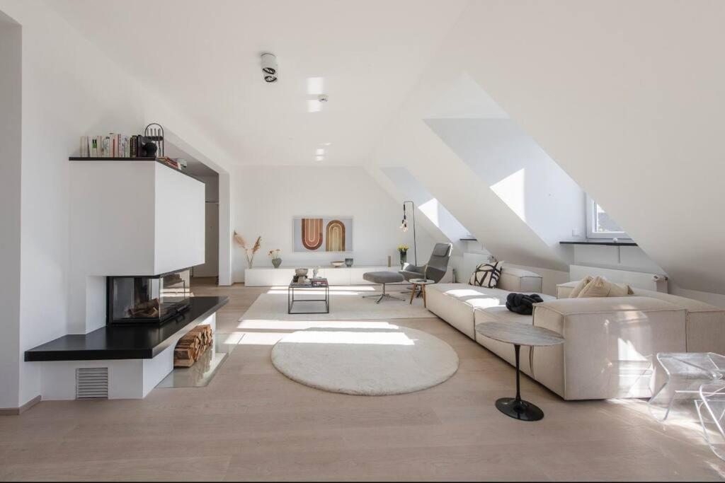 Hemingway Penthouse With Fireplace/chimney Appartement